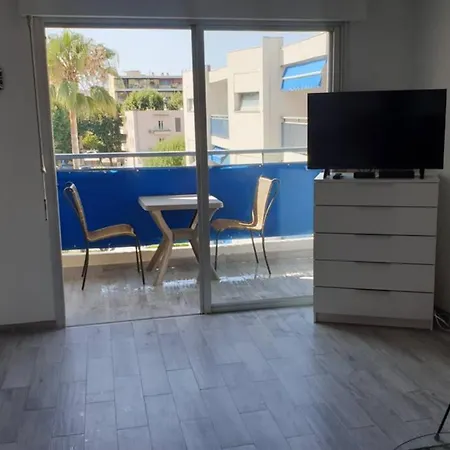 Aiguesmarines カーニュ・シュル・メール